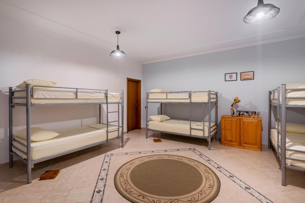 Hostel Nena Semi Tirana Exteriér fotografie